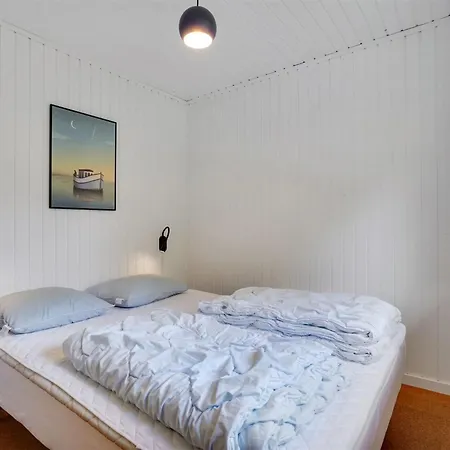 Skjold - 600m From The Sea By Interhome 度假居 *