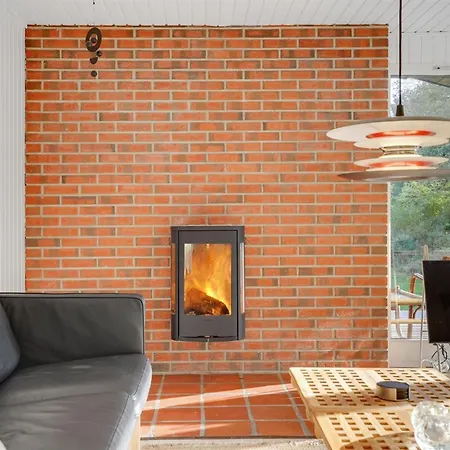 Skjold - 600m From The Sea By Interhome *